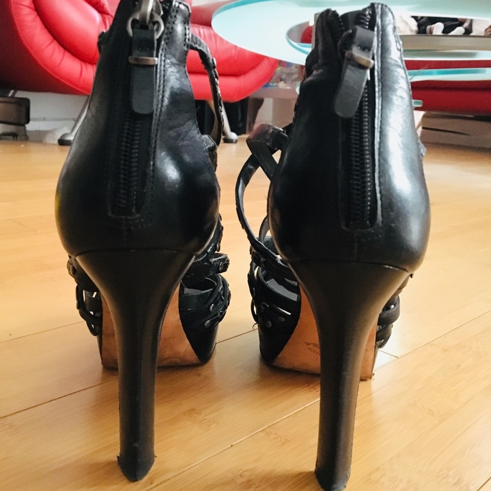 Via Spiga Strappy Platform Heel Sandal - Picture 2 of 4